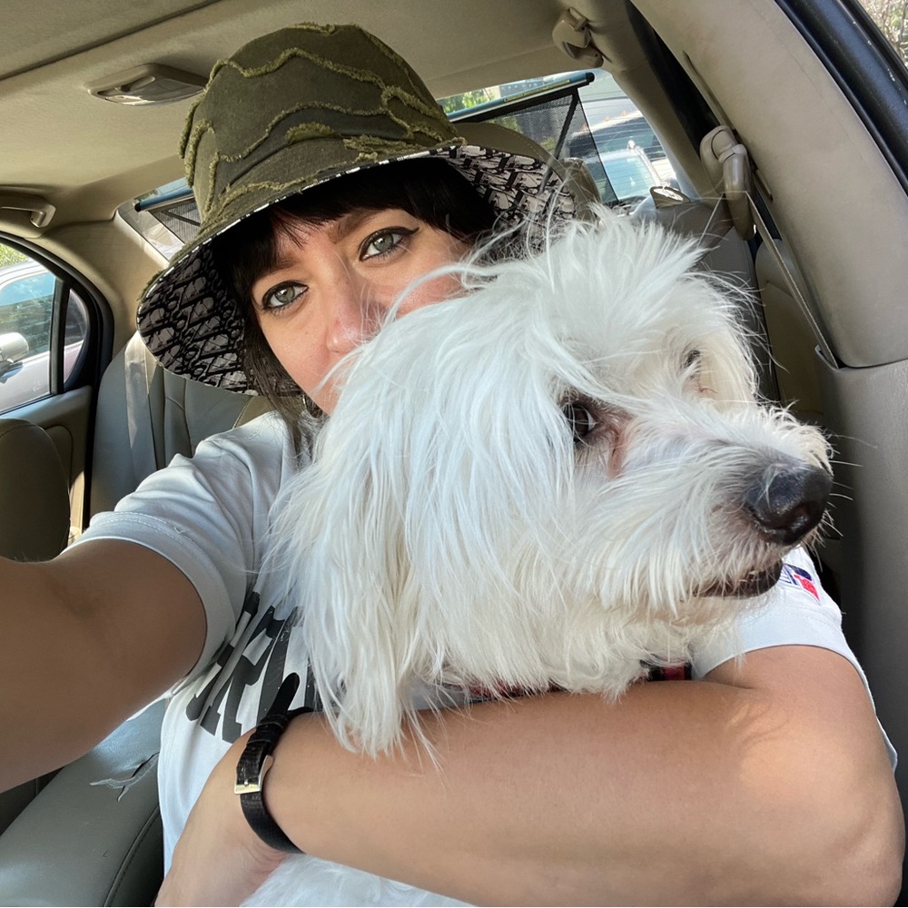 Meet your Posher, Janethy